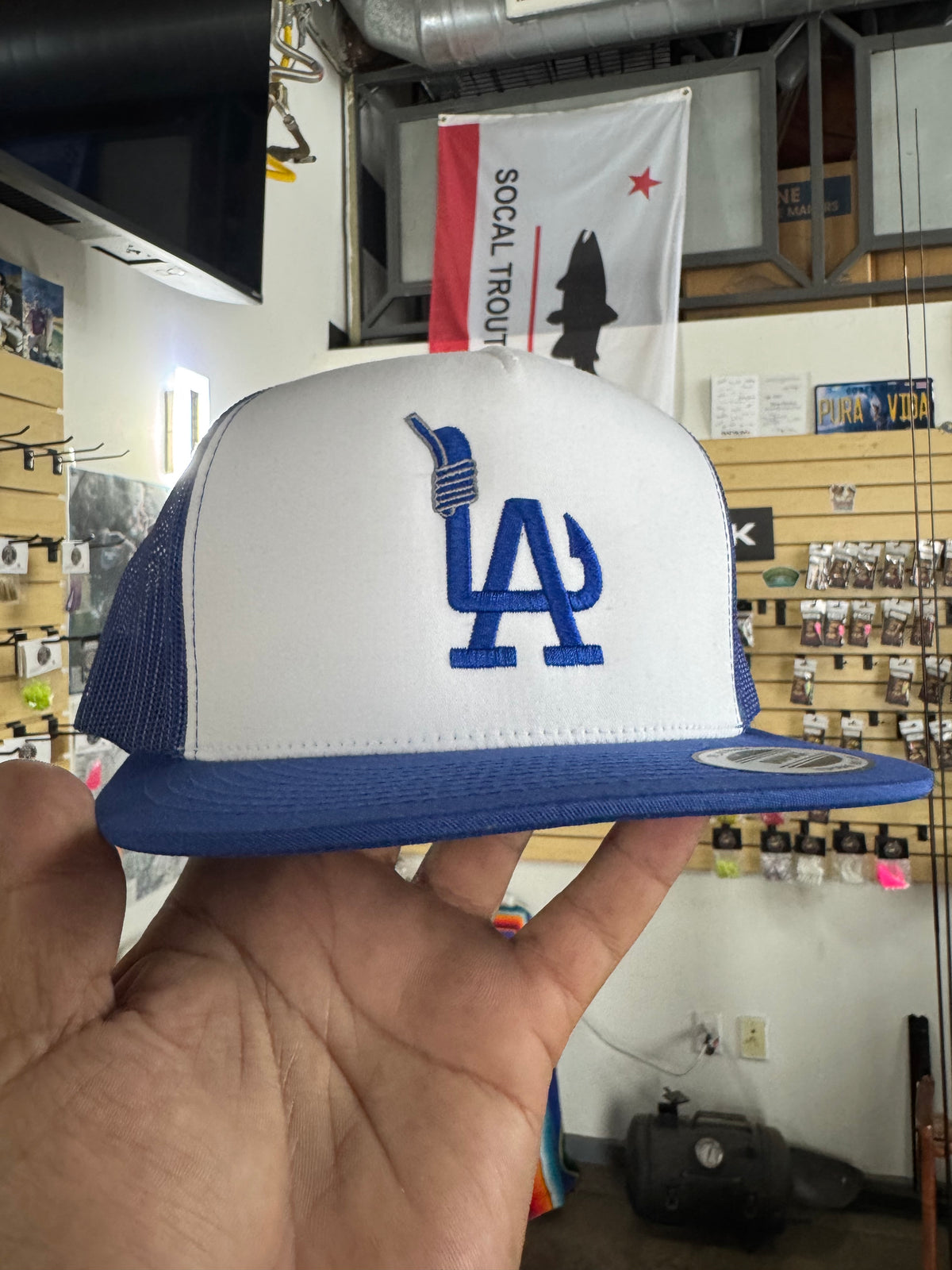 LA Trucker Royal blue mesh/white